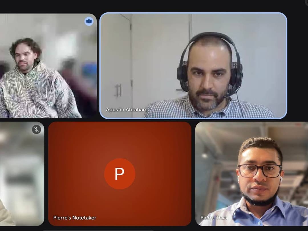 Reunión virtual entre proveedor y cliente
